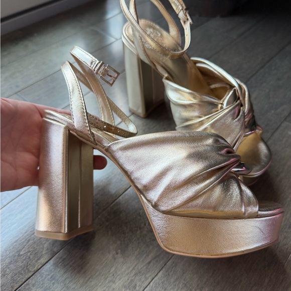 Vince Camuto Phebie - Picture 2 of 9